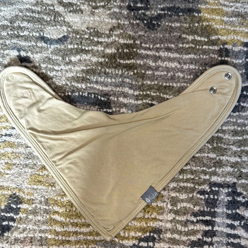 Kyte BABY Tan Bib